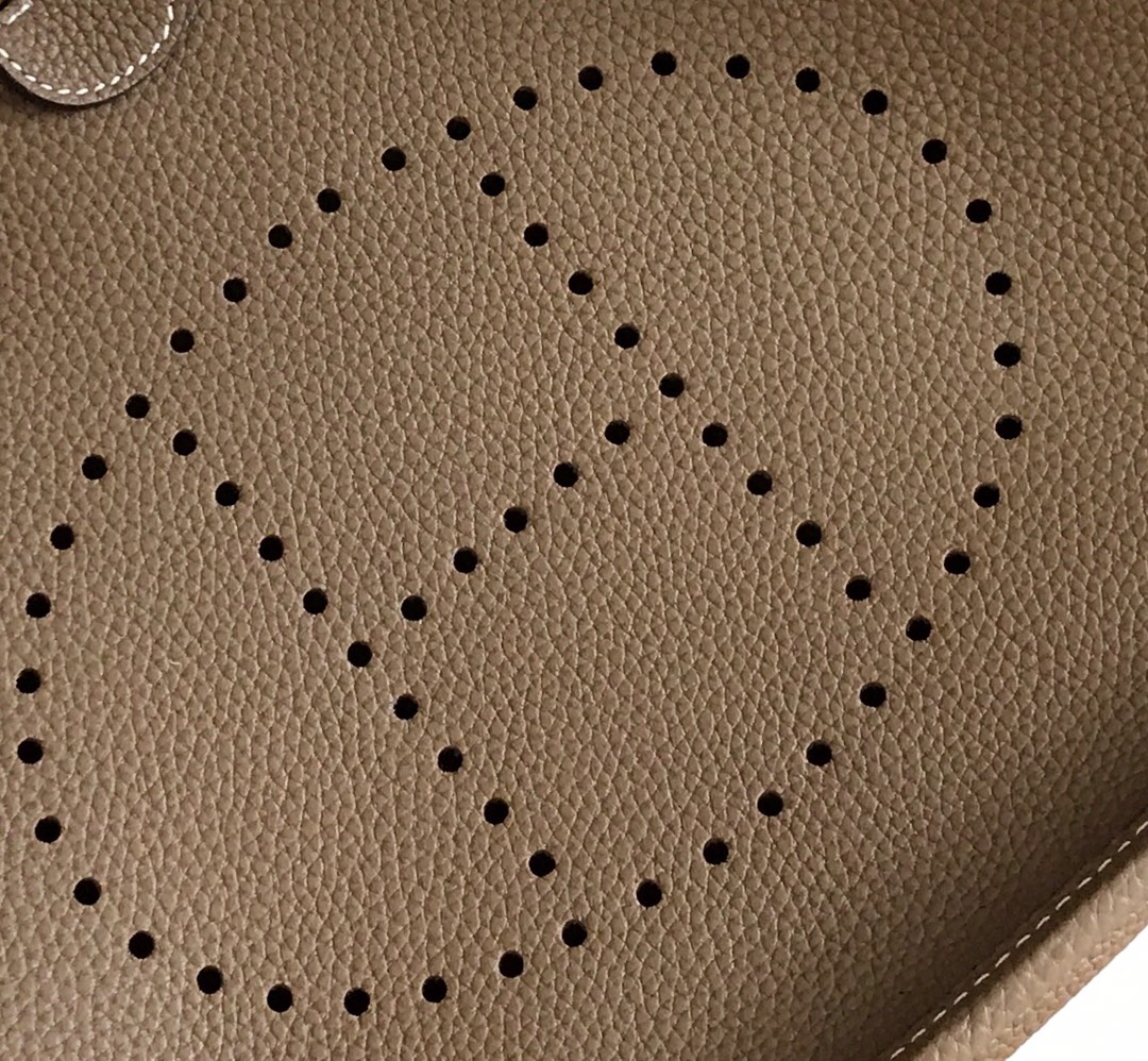 에르메스 에블린29 에토프 토고